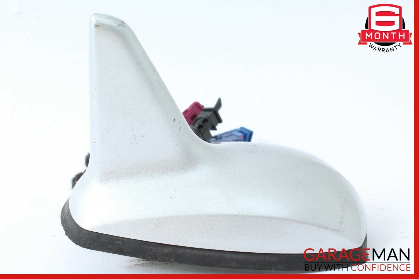 07-11 Mercedes W211 E350 CLS550 Roof Shark Fin GPS Antenna 2218202475 Silver OEM