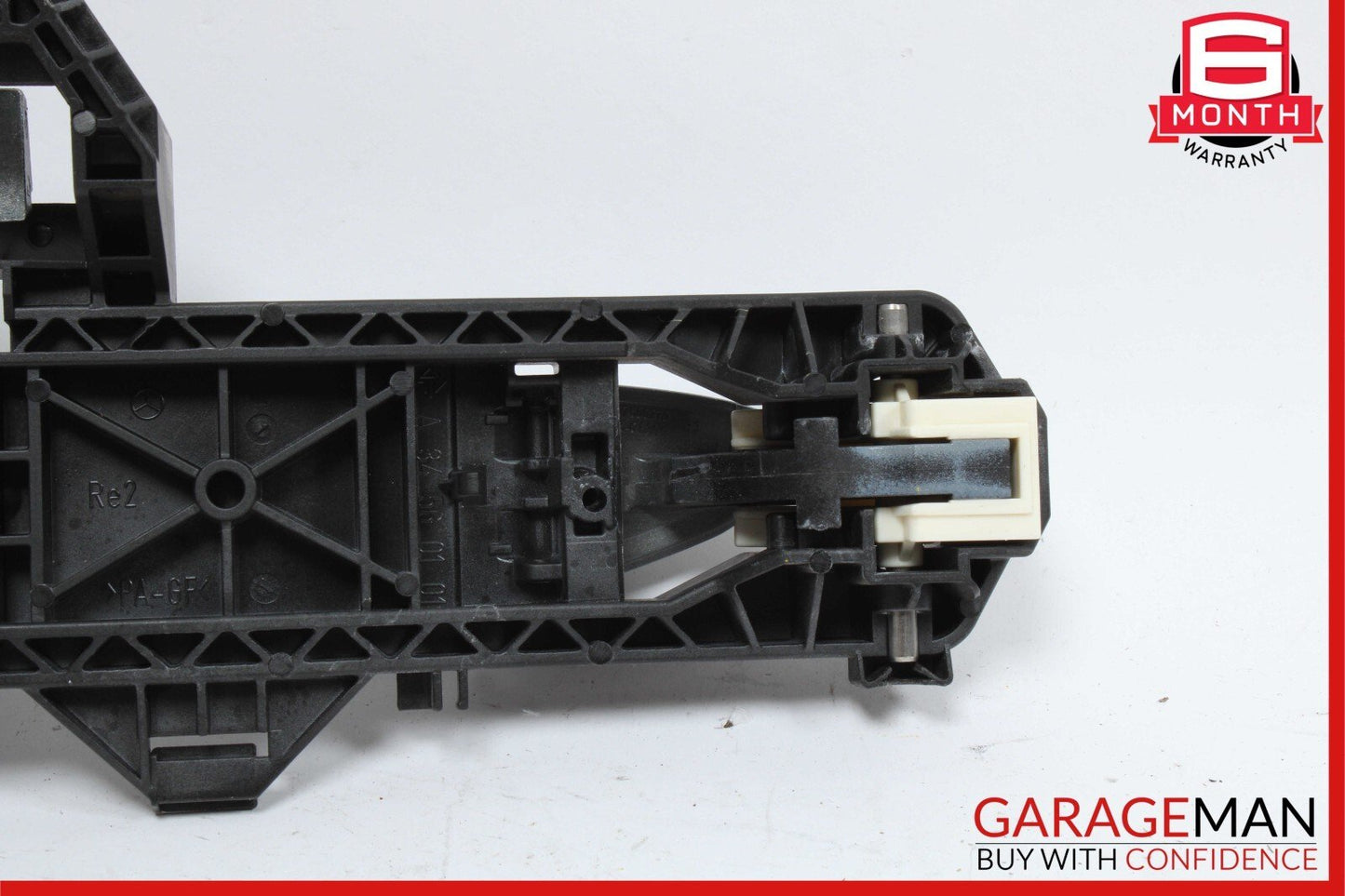 08-14 Mercedes W204 C350 C250 Right Side Exterior Door Handle Palladium Silver