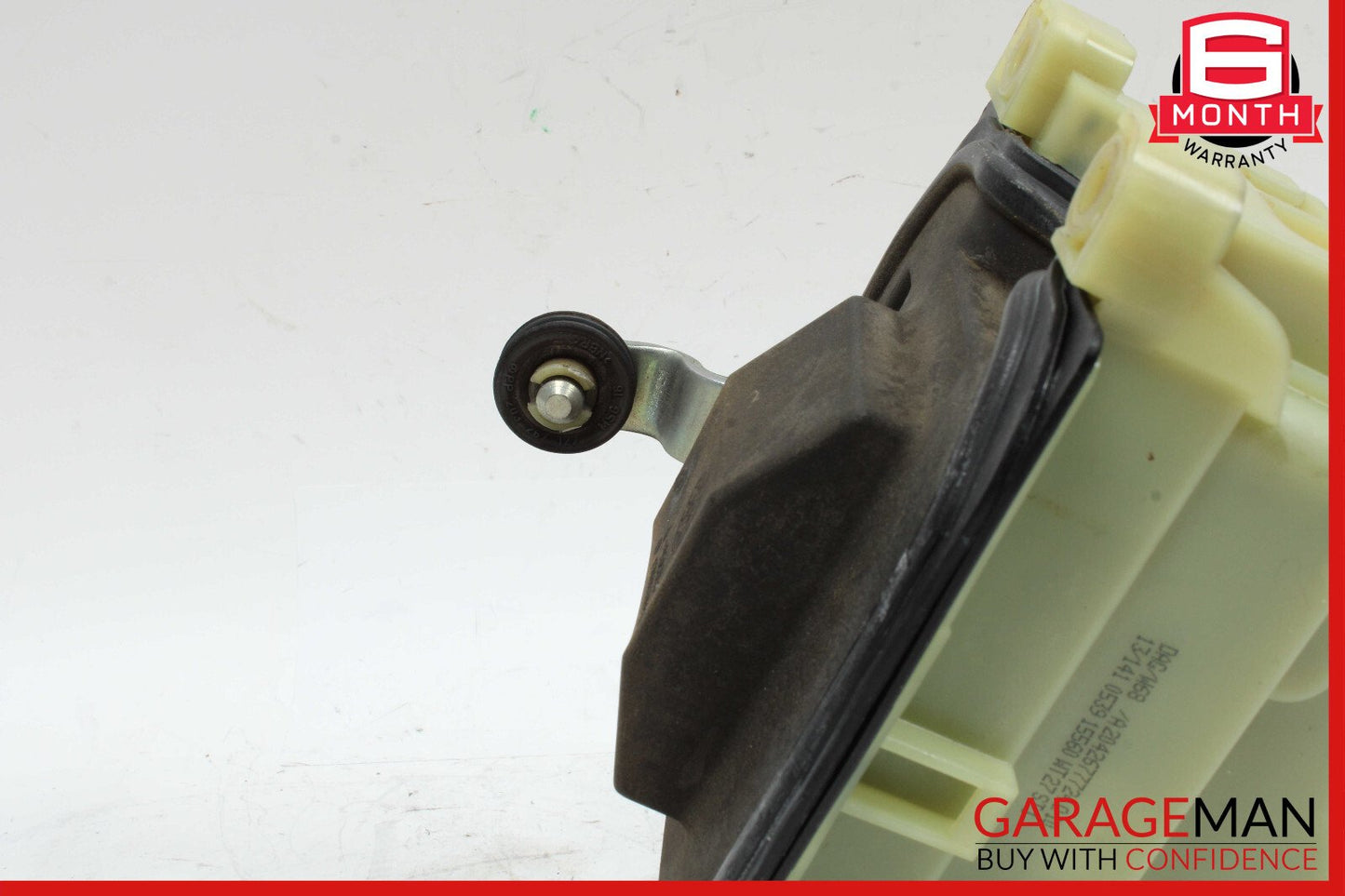 08-14 Mercedes W204 C300 C63 AMG Floor Gear Selector Shifter 2042677724 OEM
