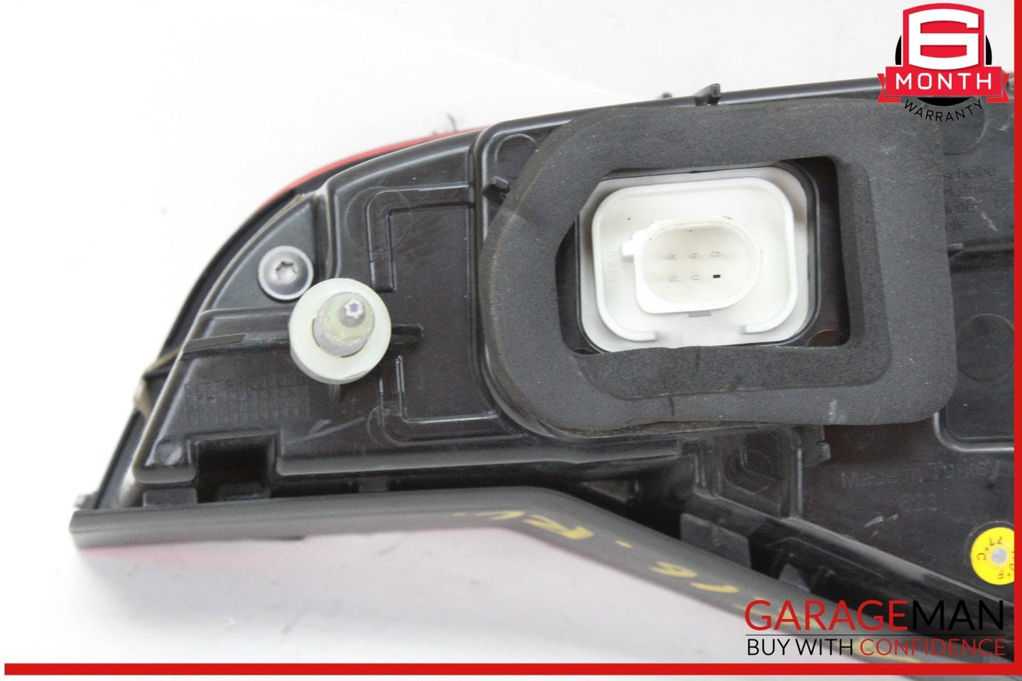 15-18 Audi A8 S8 Rear Left Driver Side Inner Tail Light Lamp 4H0945093J OEM