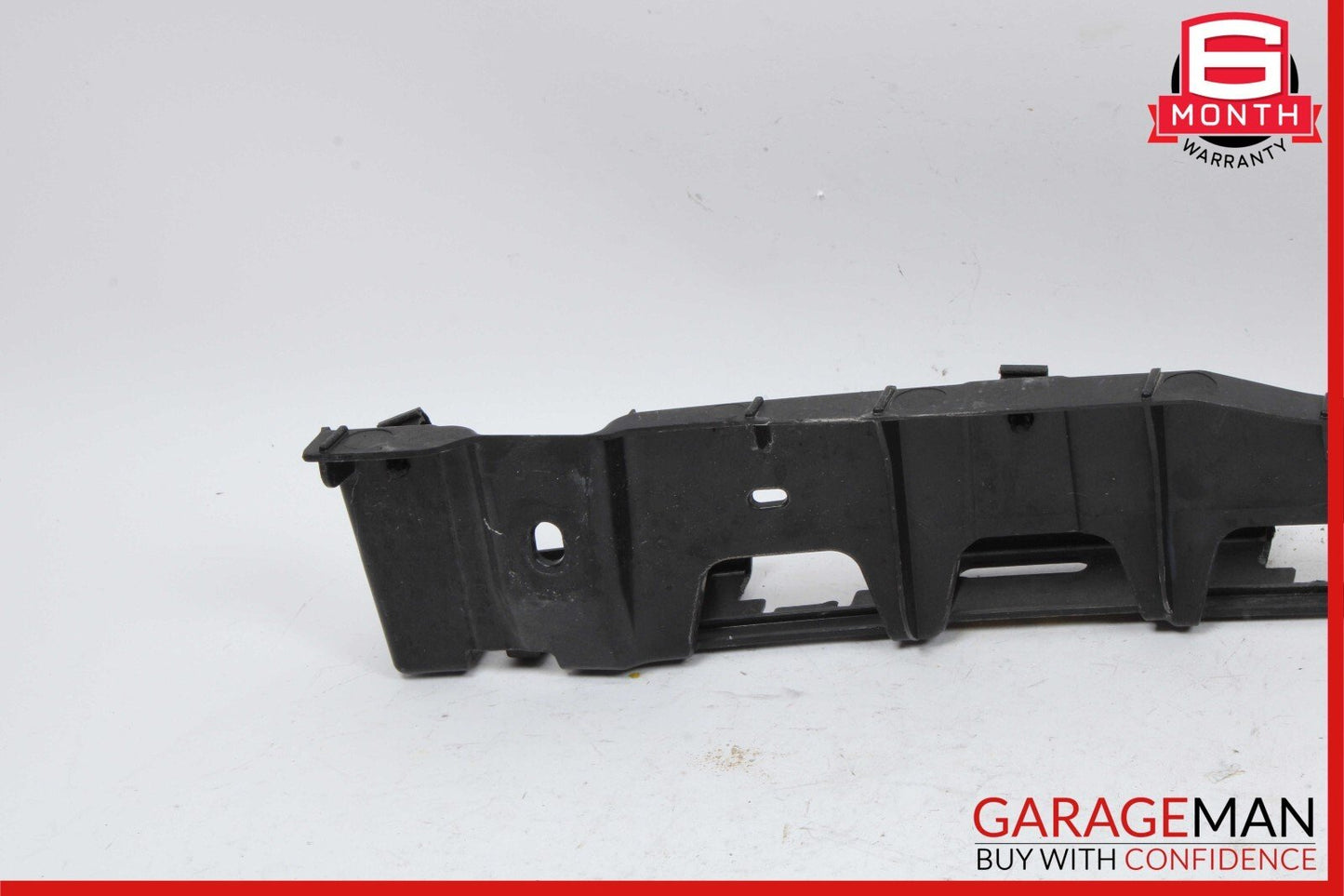 15-18 Porsche Macan 95B Rear Bumper Bracket Mount w/ Keyless Entry Antenna Assy