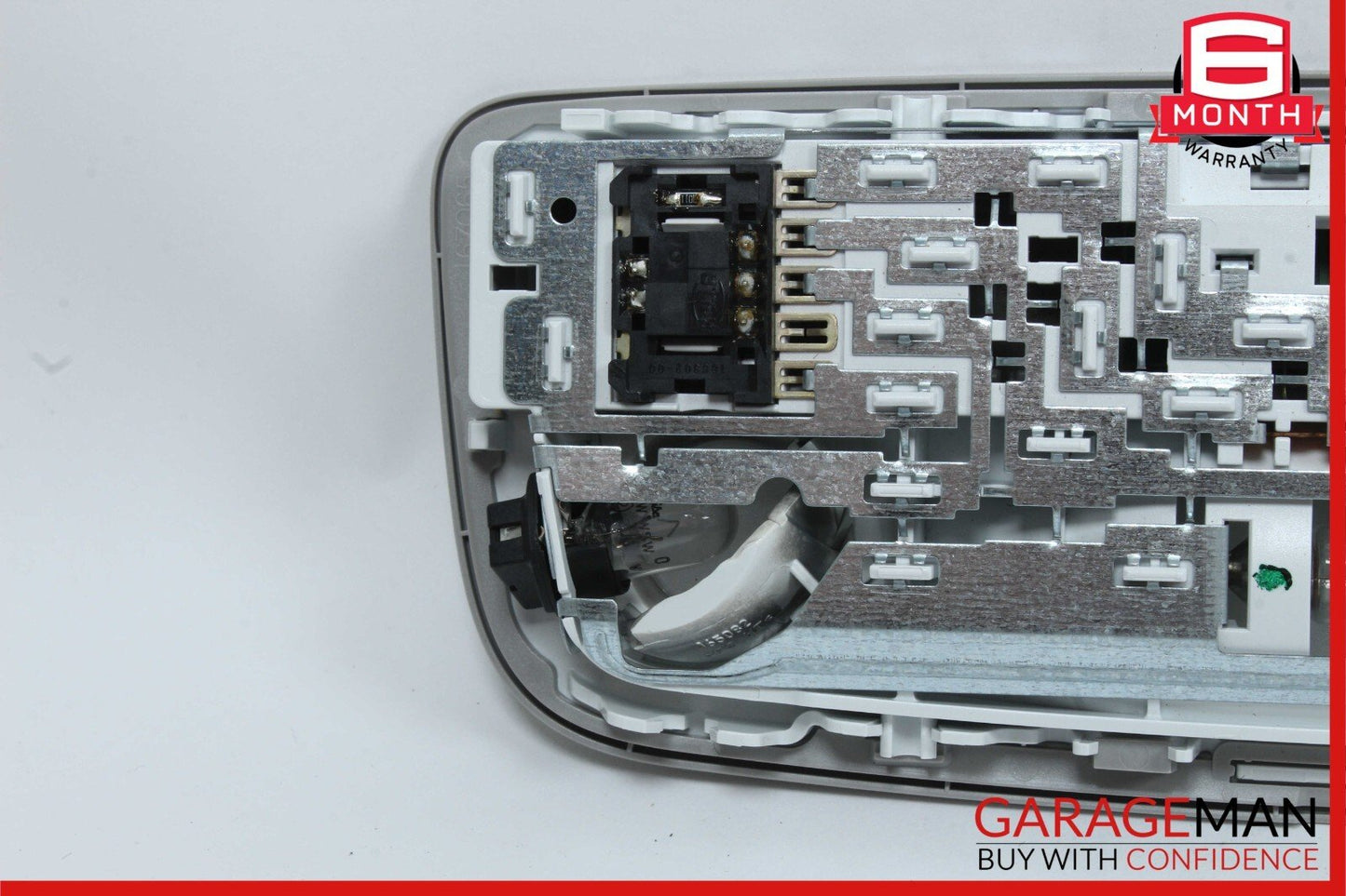 10-18 Mercedes W212 E350 E550 CLS550 Rear Overhead Dome Light 2128205001 OEM