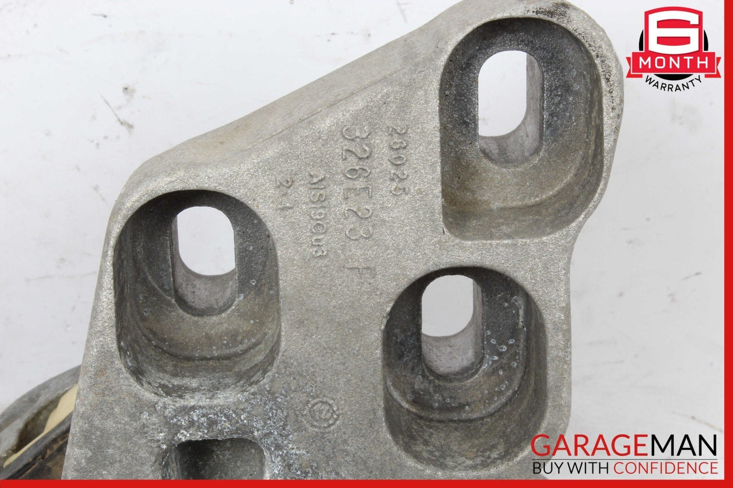 14-18 Mercedes W117 CLA250 2.0L Rear Left Side Transmission Mount Bracket OEM