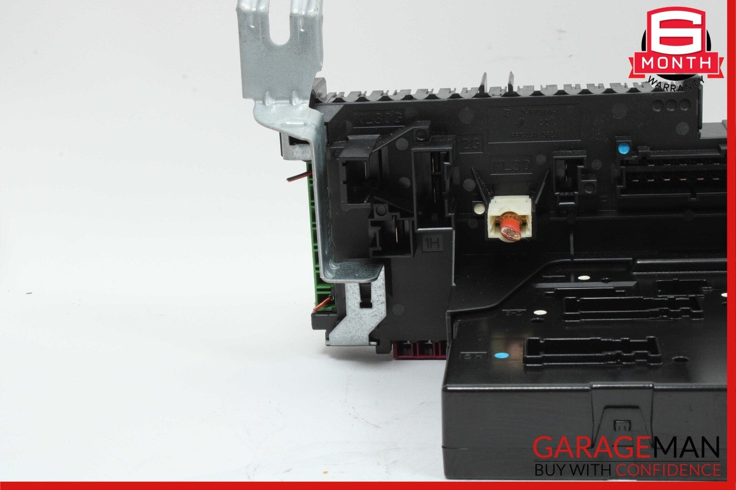 12-14 Mercedes W204 C350 C300 C250 Rear SAM Relay Fuse Junction Box Assembly