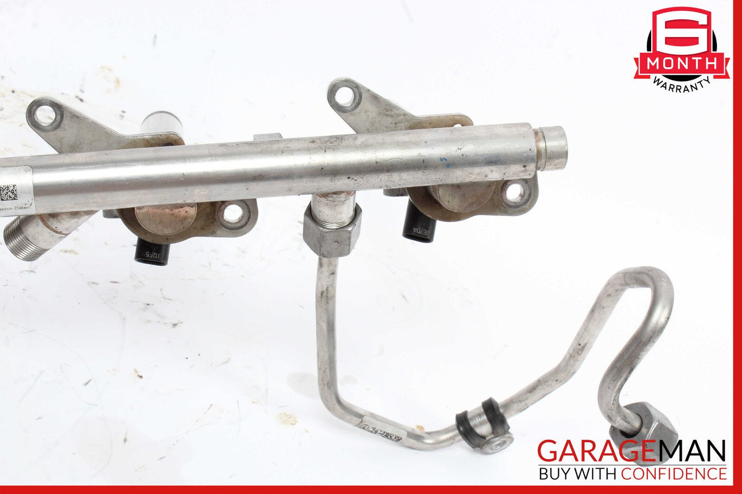 11-19 Mercedes W218 CLS550 E550 Right Fuel Injection Rail Line w/ Injectors OEM