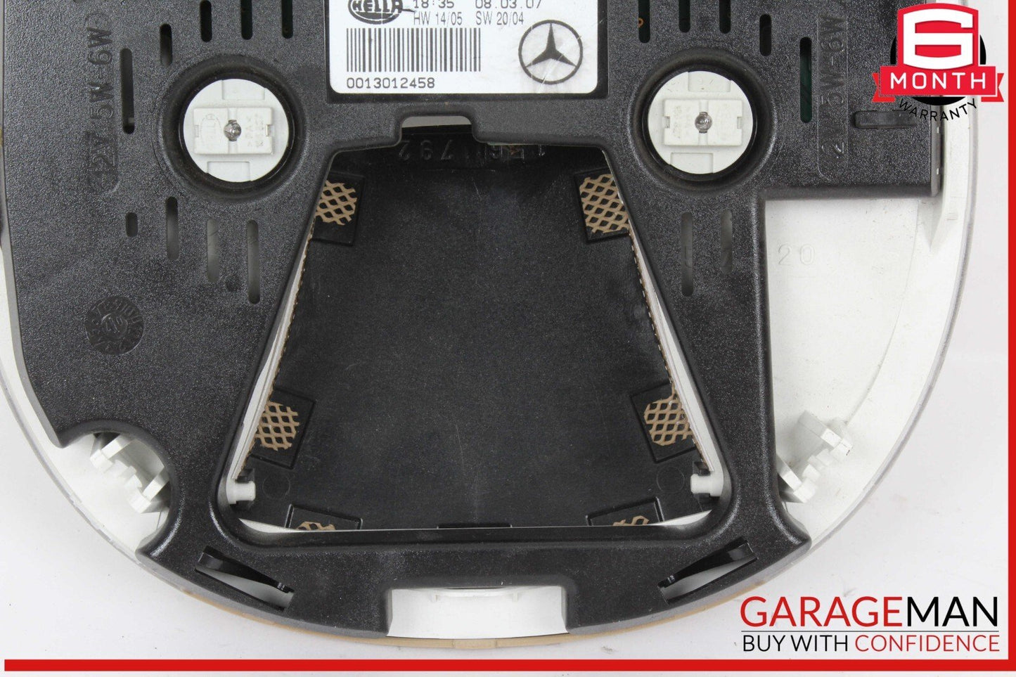 03-11 Mercedes W219 CLS500 E350 Rear Overhead Dome Light Beige 2118207501 OEM