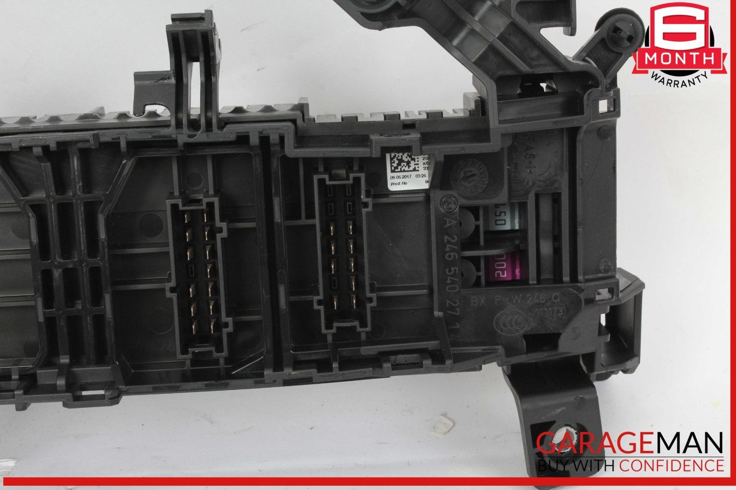 14-20 Mercedes W117 CLA250 GLA250 Front Right Interior Relay Fuse Box Assembly