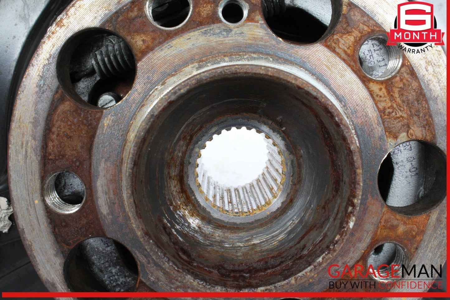 08-17 Mercedes W204 C300 C350 Rear Left Side Wheel Spindle Knuckle Hub OEM