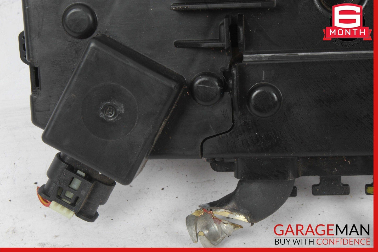 15-19 Mercedes W205 C300 GLC300 Fuse Box Power Distribution Box Module