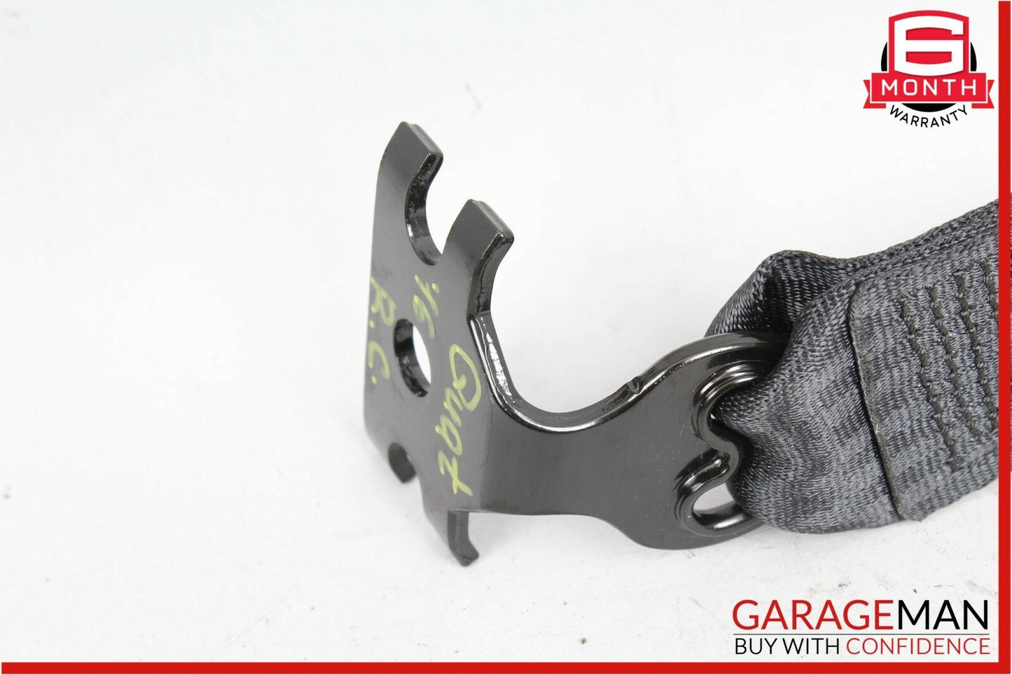 14-18 Maserati Quattroporte Rear Center Side Seat Belt Seatbelt Receiver Buckle