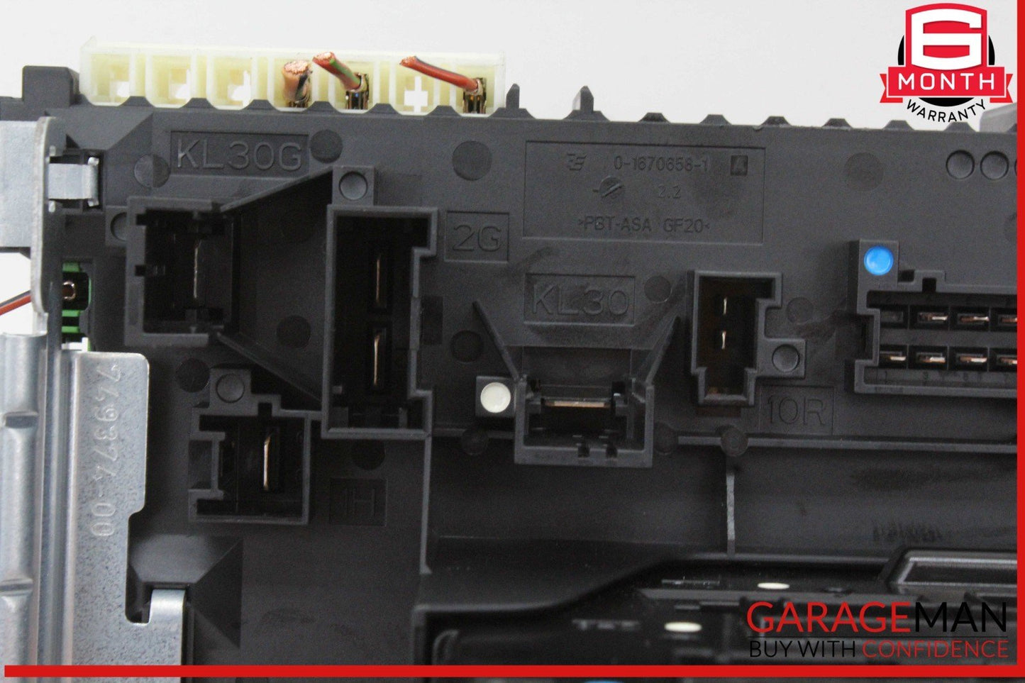 11-17 Mercedes W207 E400 E550 Convertible Rear Fuse Relay Box SAM Assembly OEM