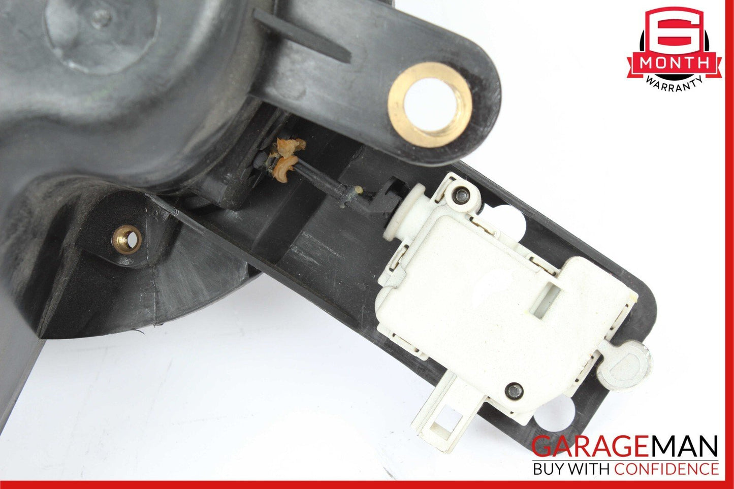 98-05 Mercedes W163 ML55 AMG ML350 Fuel Tank Filler Neck Housing 1636300567 OEM