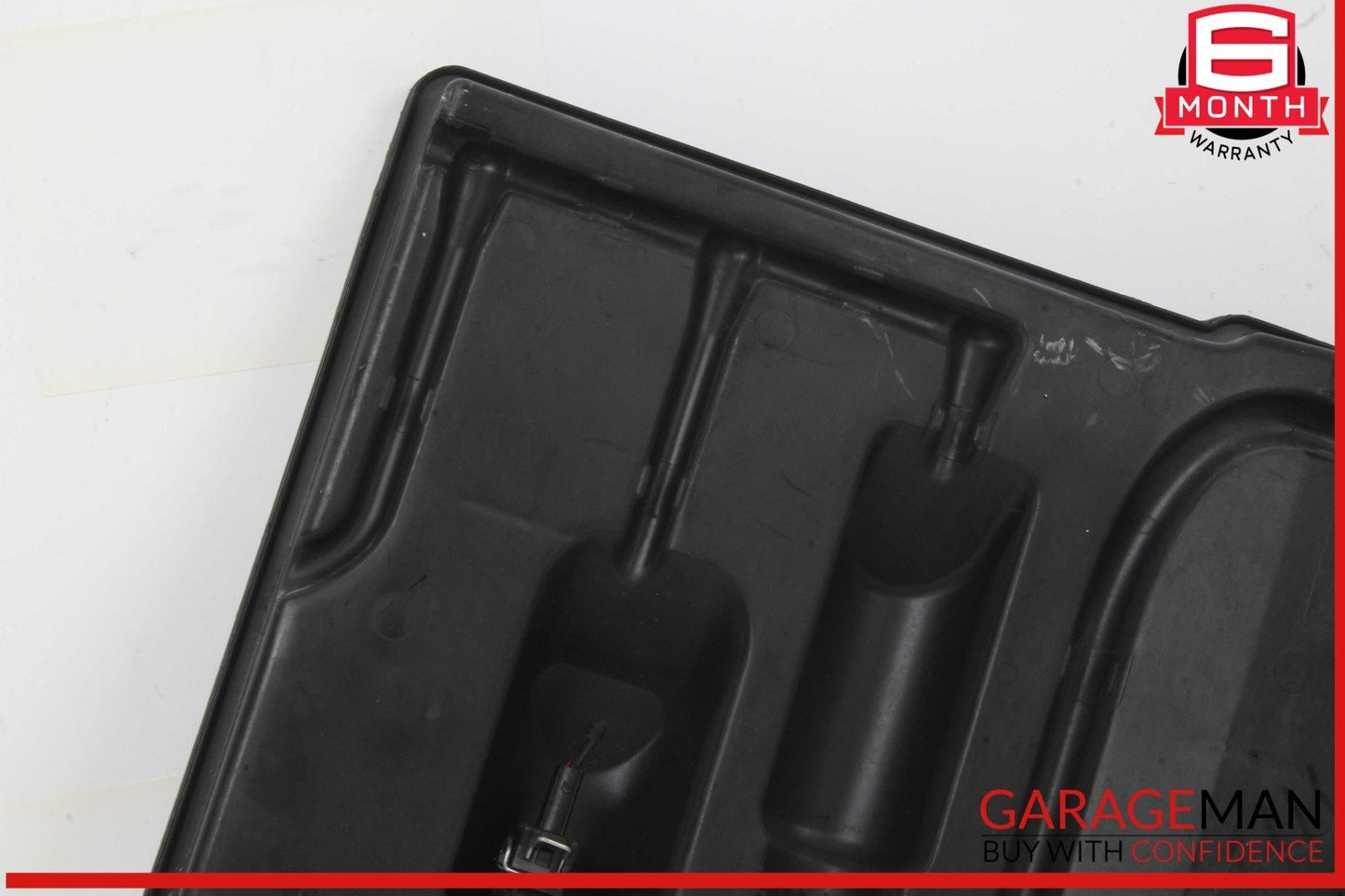 14-17 Maserati Ghibli Windshield Washer Tank Reservoir 670006414 OEM