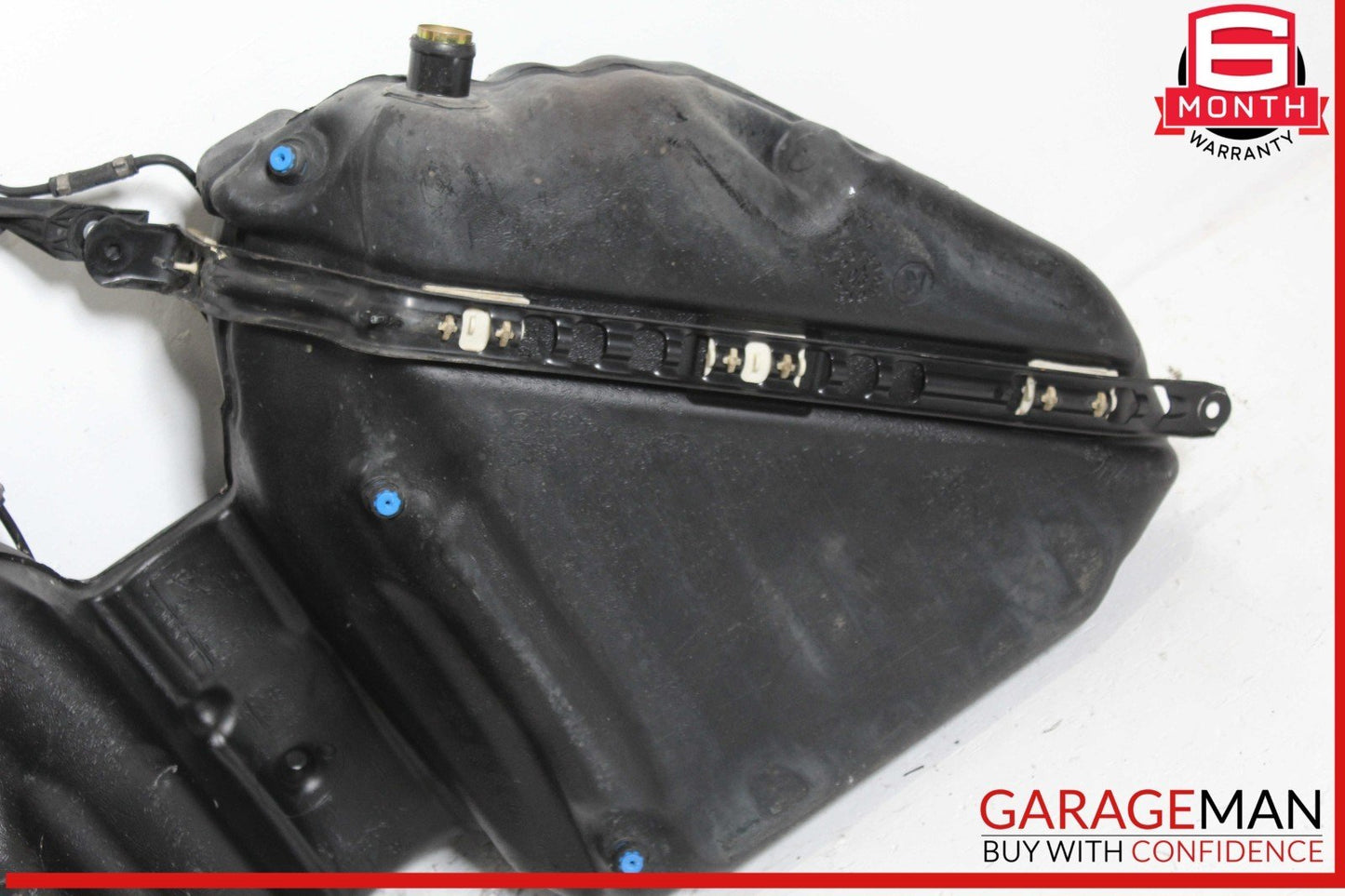 04-11 Mercedes W211 E320 4MATIC Fuel Tank Reservoir Assembly 2114703901 OEM