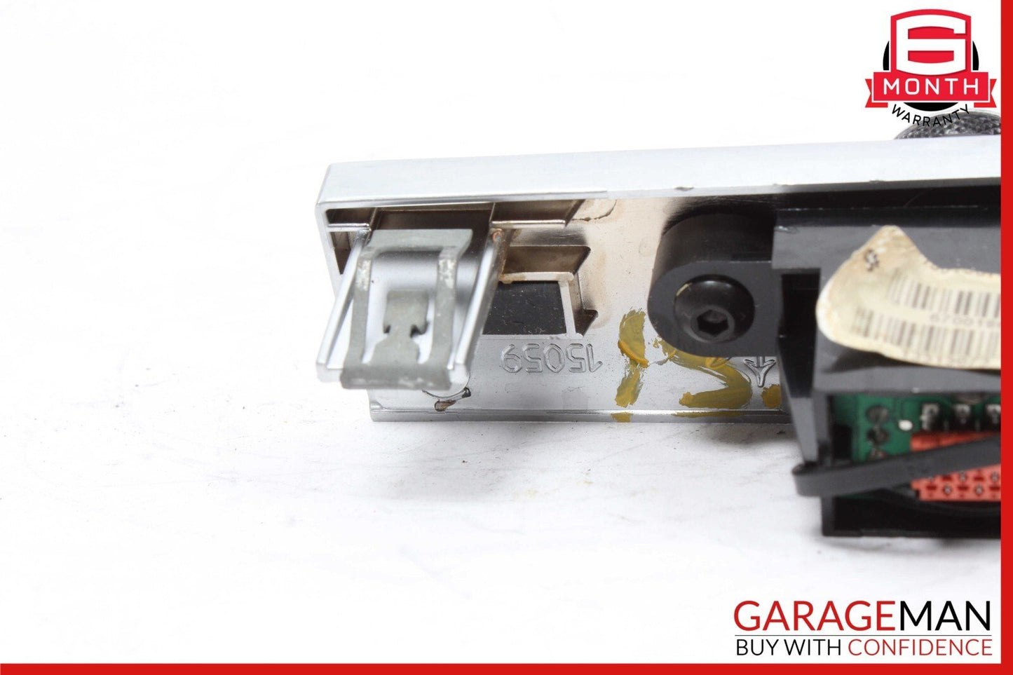 13-16 Maserati Quattroporte Right Side Touchscreen Display Control Switch Cover