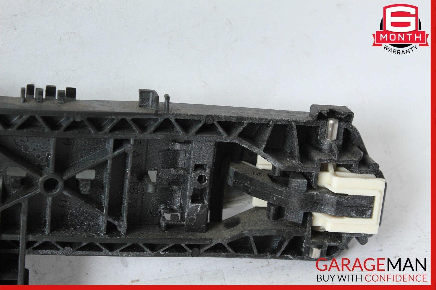 10-13 Mercedes W212 E350 E550 E63 AMG Rear Left Side Exterior Door Handle White