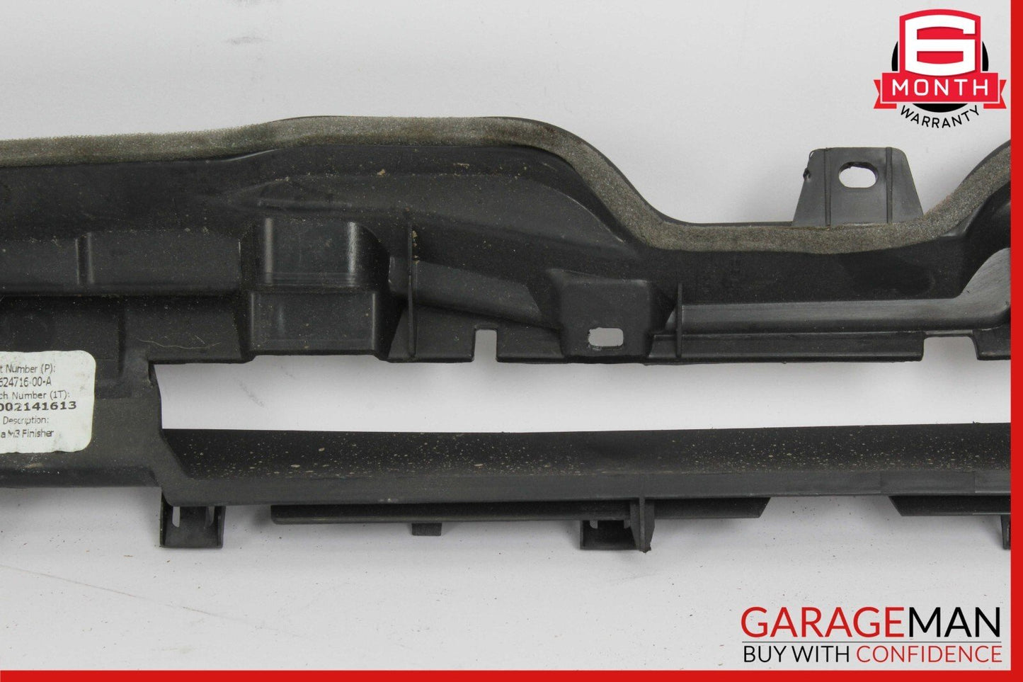 17-23 Tesla Model 3 Front Dash Windshield Finisher Bracket 162471600A