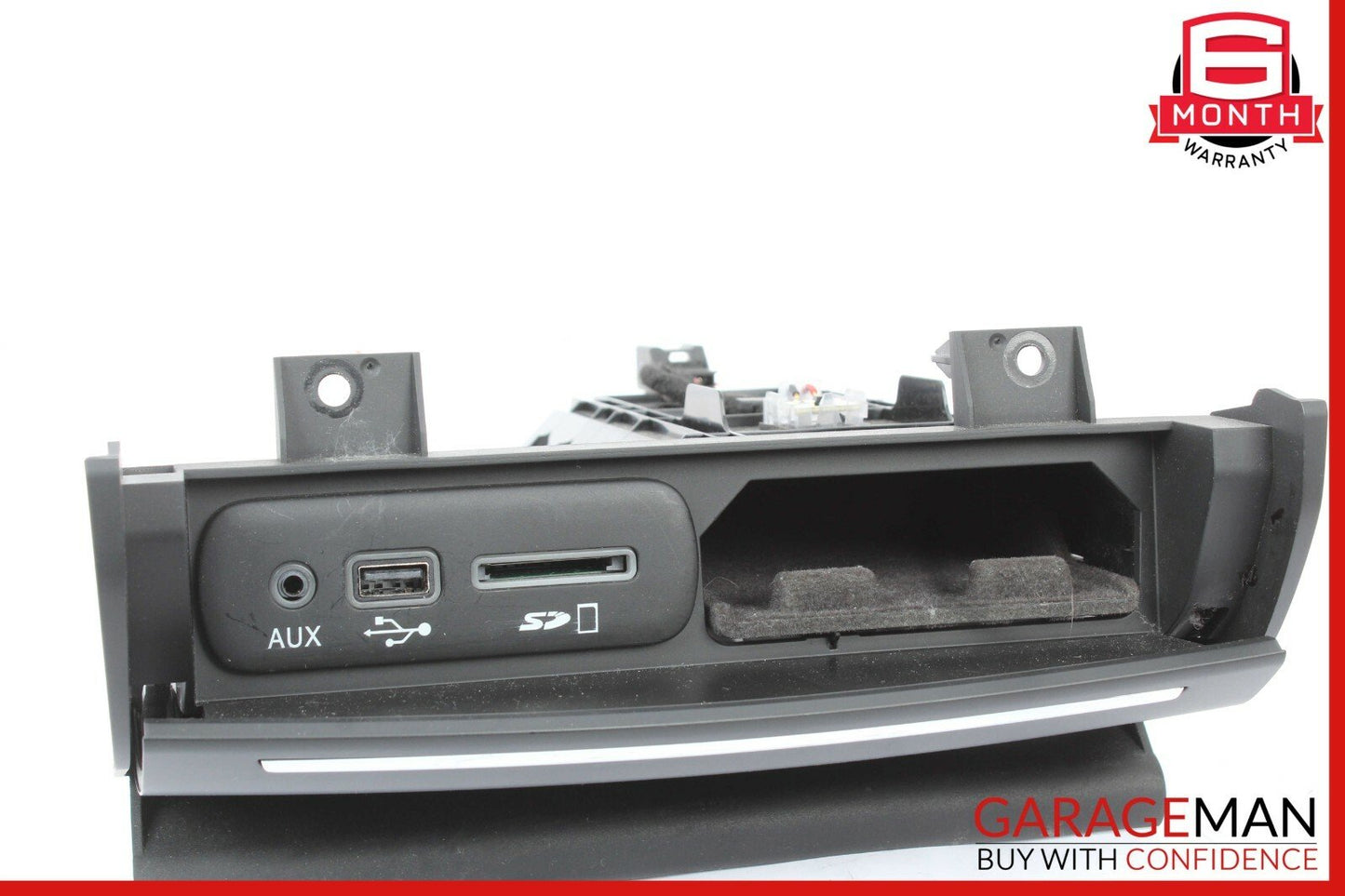14-17 Maserati Ghibli Dashboard Phone Box Auxiliary AUX USB Hub Box Assembly OEM