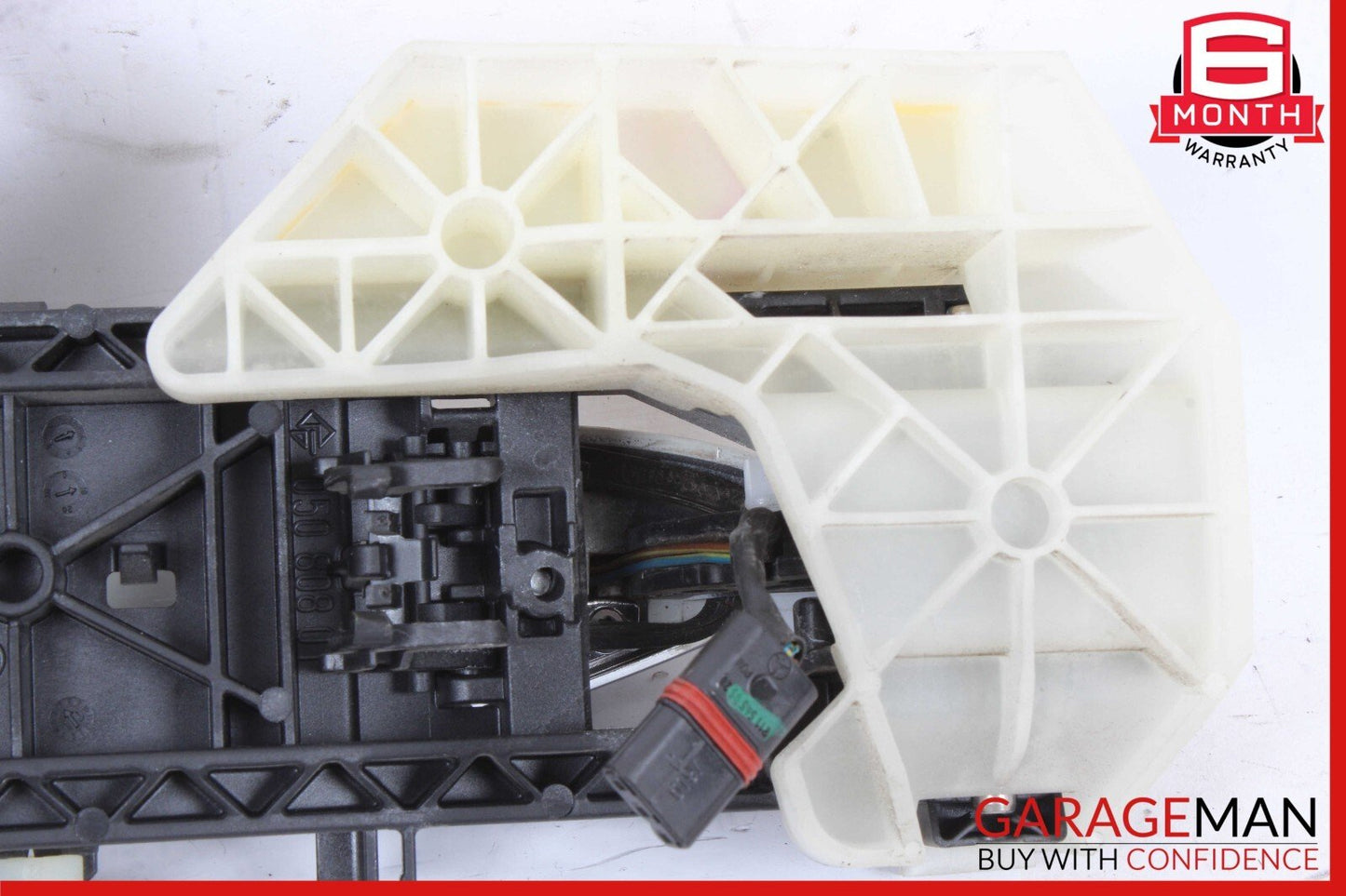 14-18 Mercedes W117 CLA250 CLA45 AMG Right Side Exterior Door Handle Keyless Go