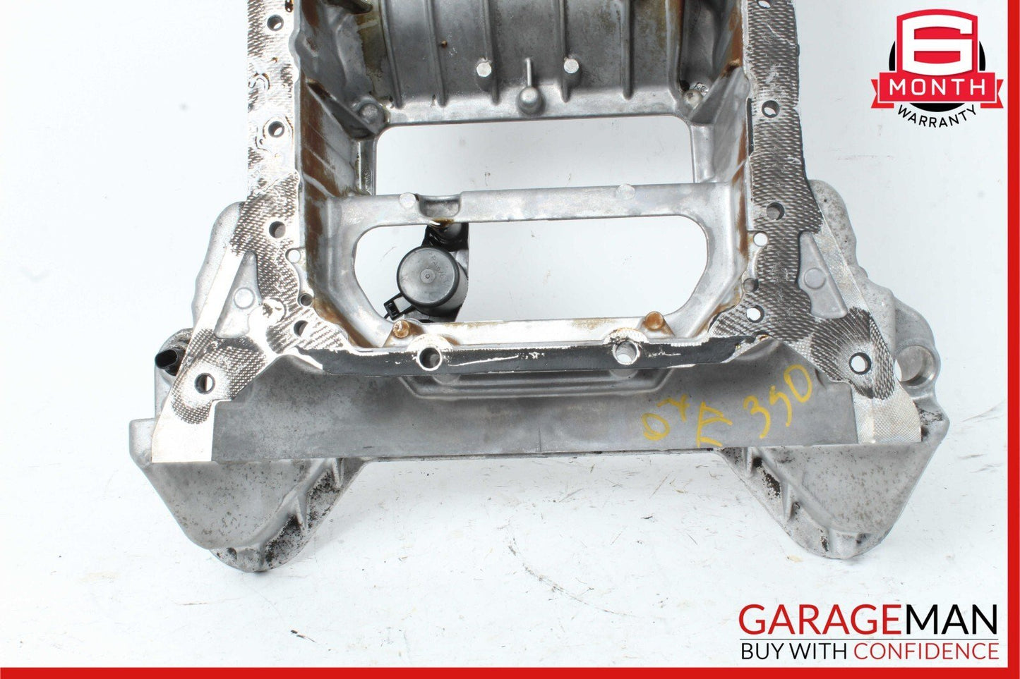 05-11 Mercedes E350 C230 CLK350 Engine Upper Oil Sump Baffle Pan 2720142102