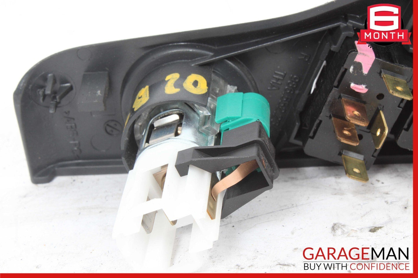 97-04 Porsche Boxster 986 Front Right Side Center Console Stereo Lighter Assy