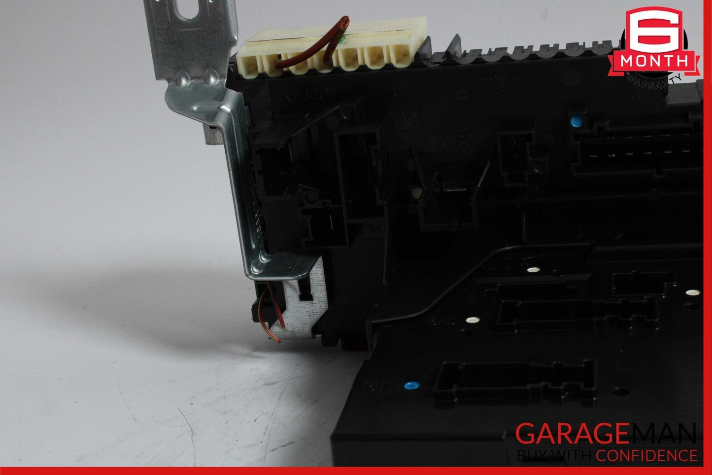 12-14 Mercedes W204 C350 C300 C63 AMG Rear SAM Fuse Box Relay Module Assembly