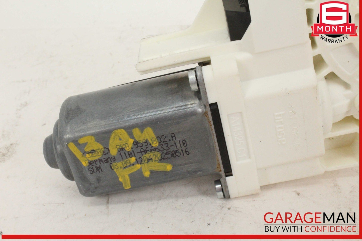 09-16 Audi A4 S4 Front Right Passenger Side Window Regulator Motor 8K0959802A