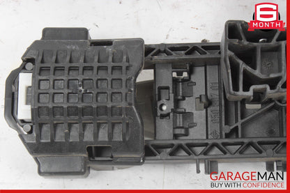 08-18 Mercedes W117 CLA250 C250 Front Left Side Exterior Door Handle OEM