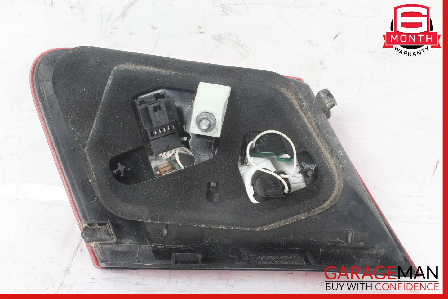 10-13 Mercedes W212 E350 E550 E63 AMG Sedan Rear Left Side Inner Tail Light Lamp