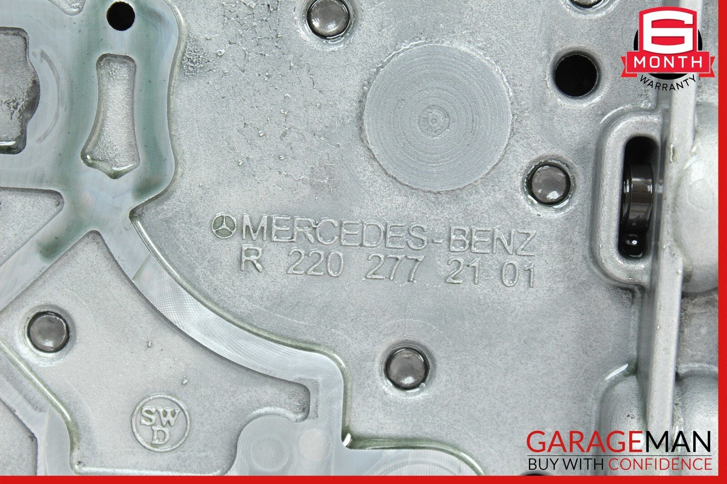 Mercedes C300 E350 GLK350 7G Tronic Transmission Valve Body TCM 2202772101 OEM
