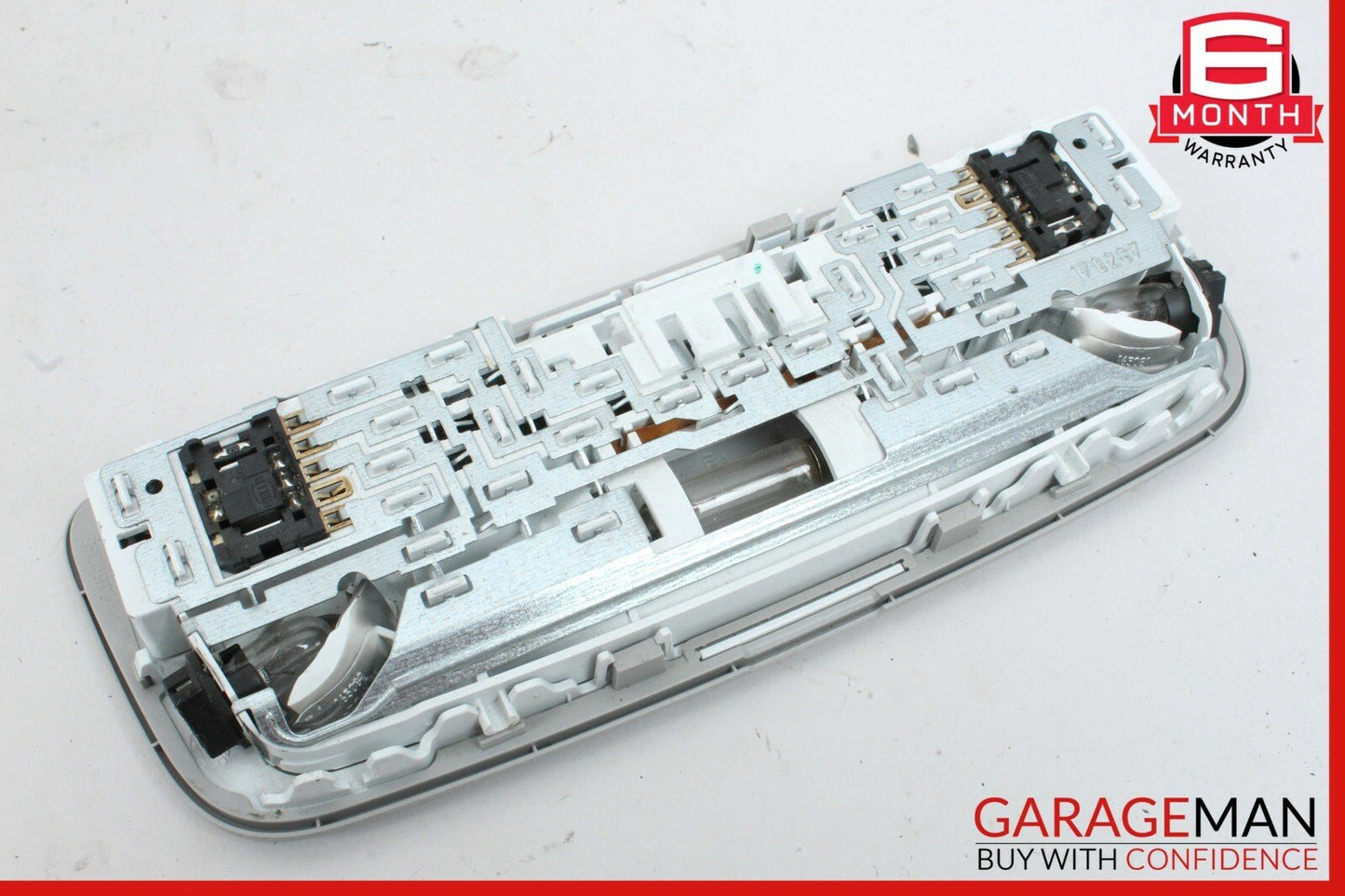 10-18 Mercedes W212 E350 E550 CLS550 Rear Overhead Dome Light 2128205001 OEM