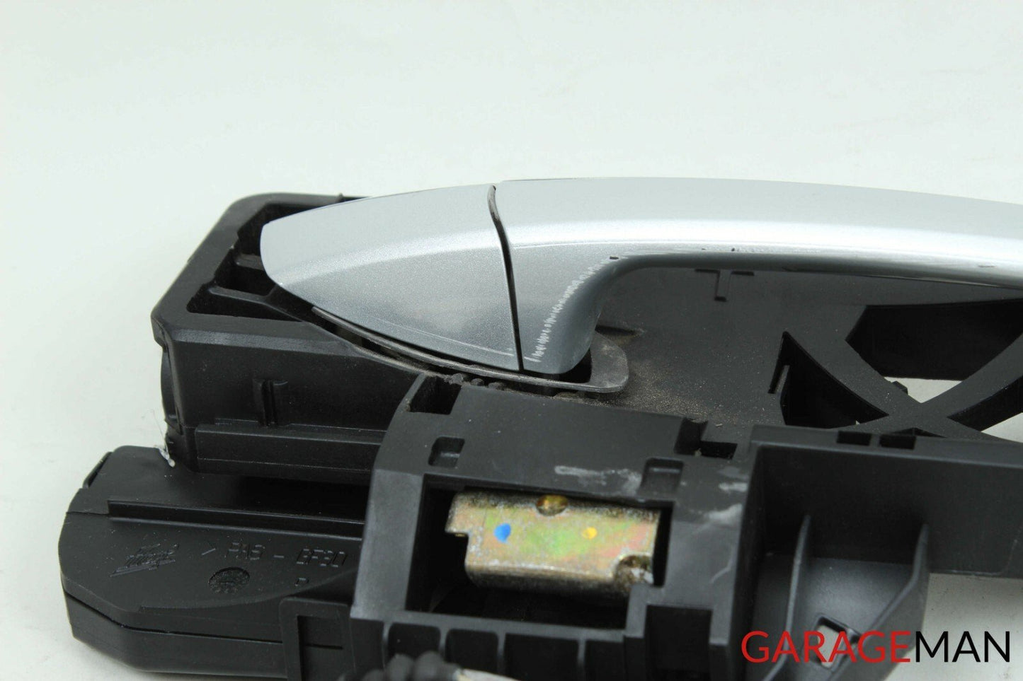 07-13 Mercedes W221 S550 S65 Front Right Passenger Side Exterior Door Handle OEM