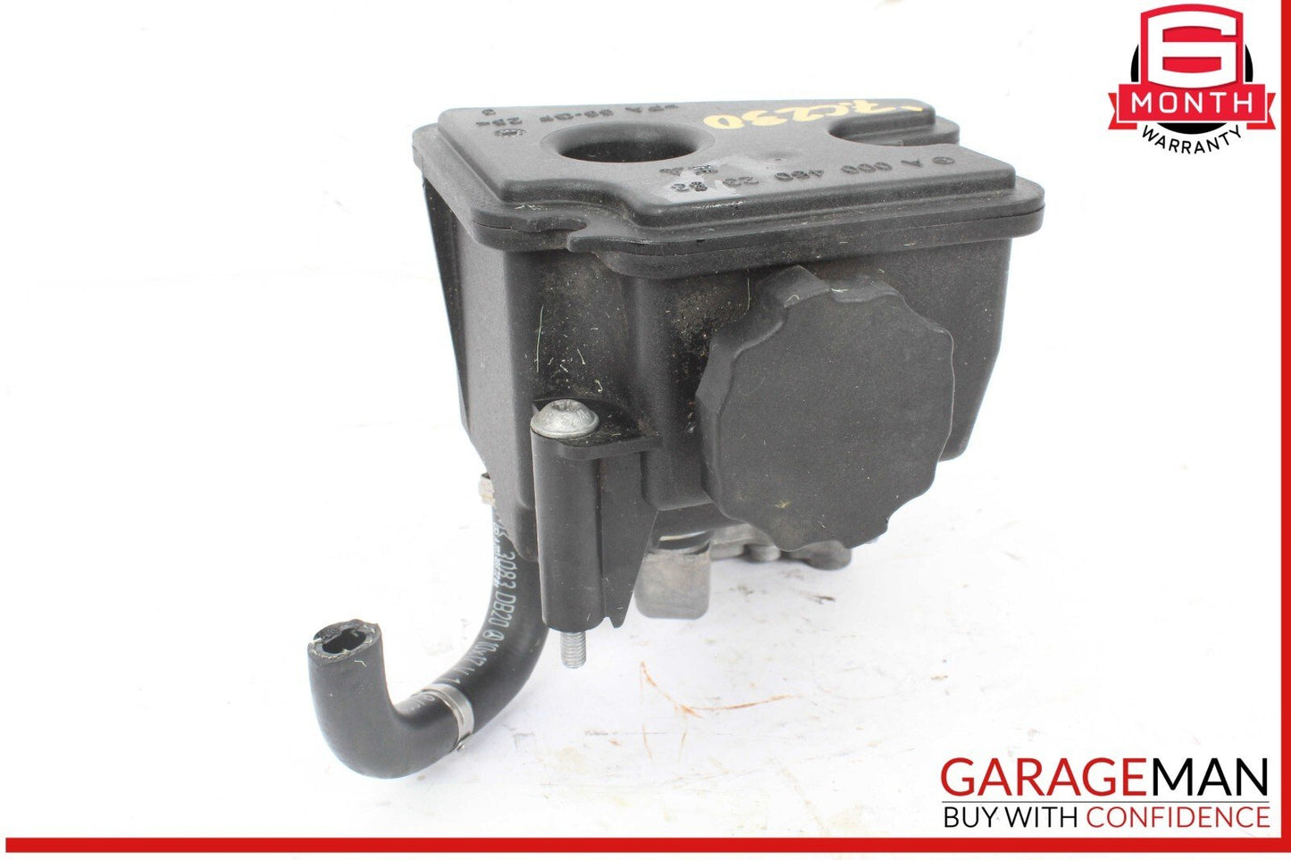 07-14 Mercedes W203 C230 Power Steering Pump Reservoir Assembly 0004602383