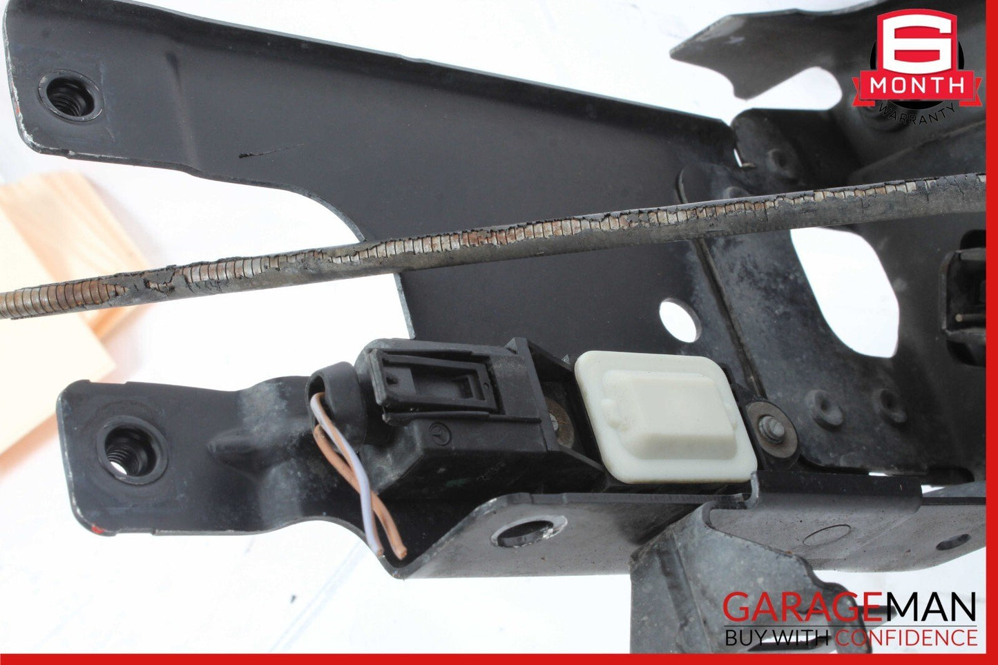 03-09 Mercedes W211 E350 E320 Front Left Headlight Support Bracket Frame Assy