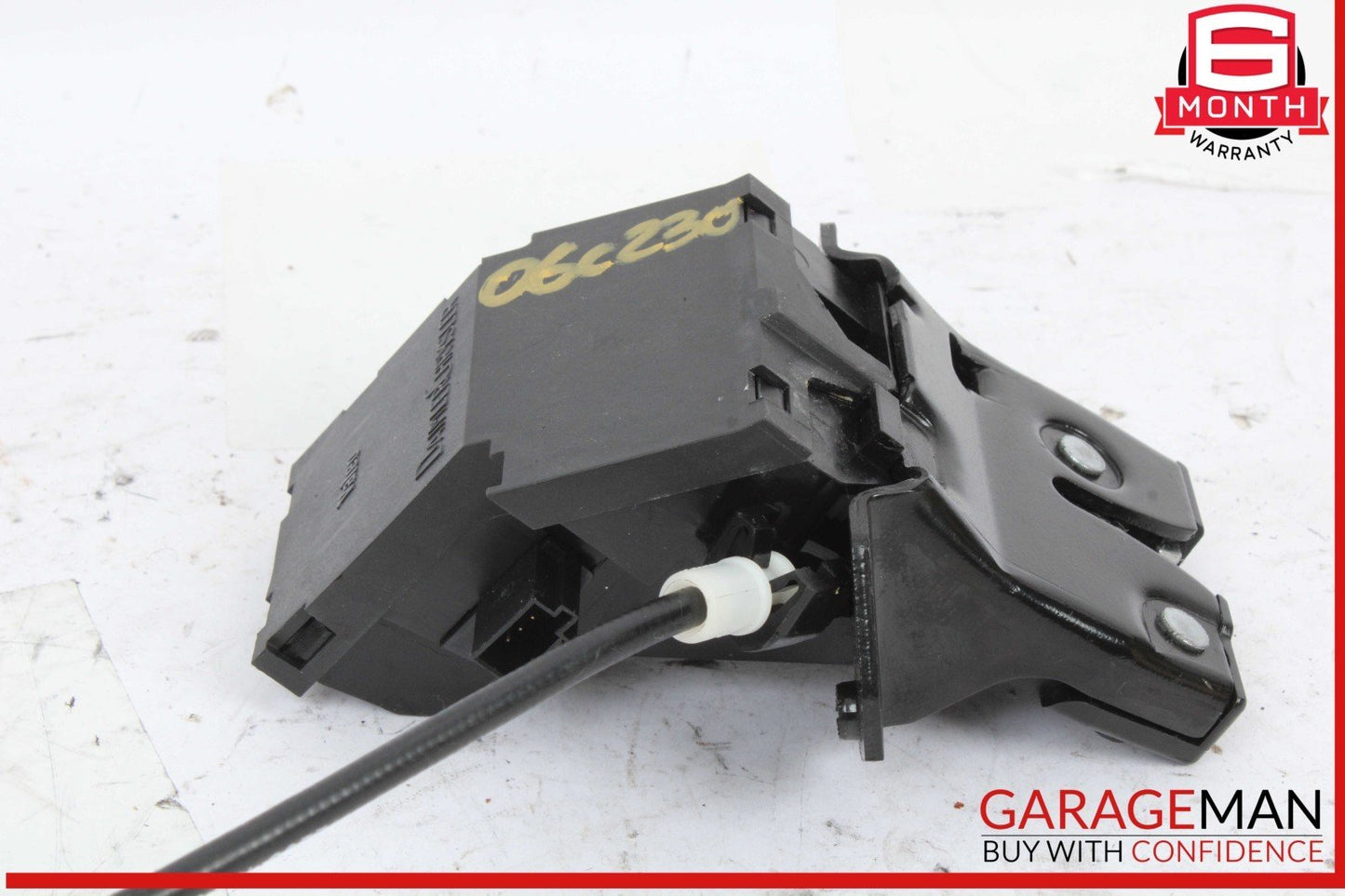 01-11 Mercedes W203 C230 Trunk Lid Lock Latch Handle w/ Lock 2037500893 OEM