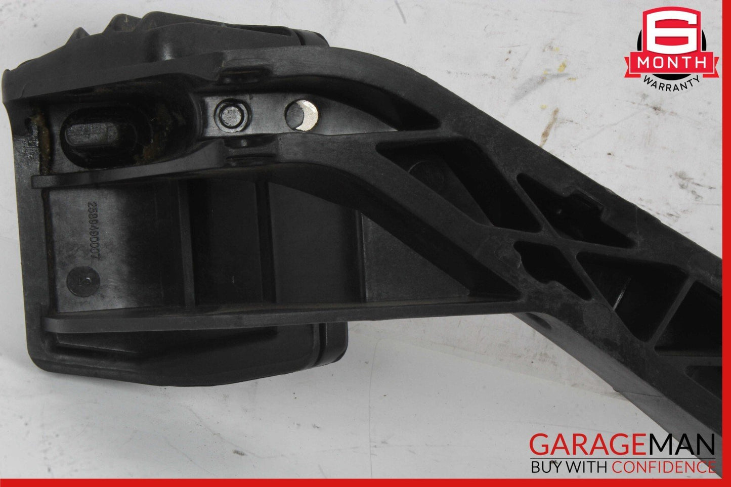 17-19 Alfa Romeo Giulia Brake Pedal 2589490007 OEM
