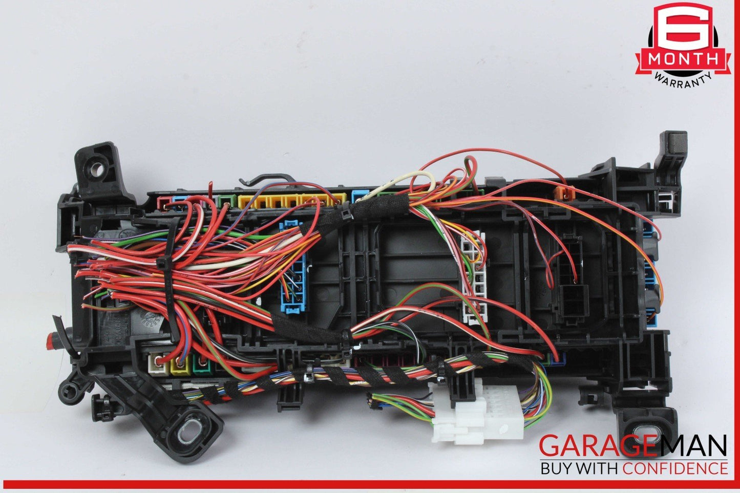 14-20 Mercedes X156 GLA250 CLA250 Front Right Interior Relay Fuse Box Assembly
