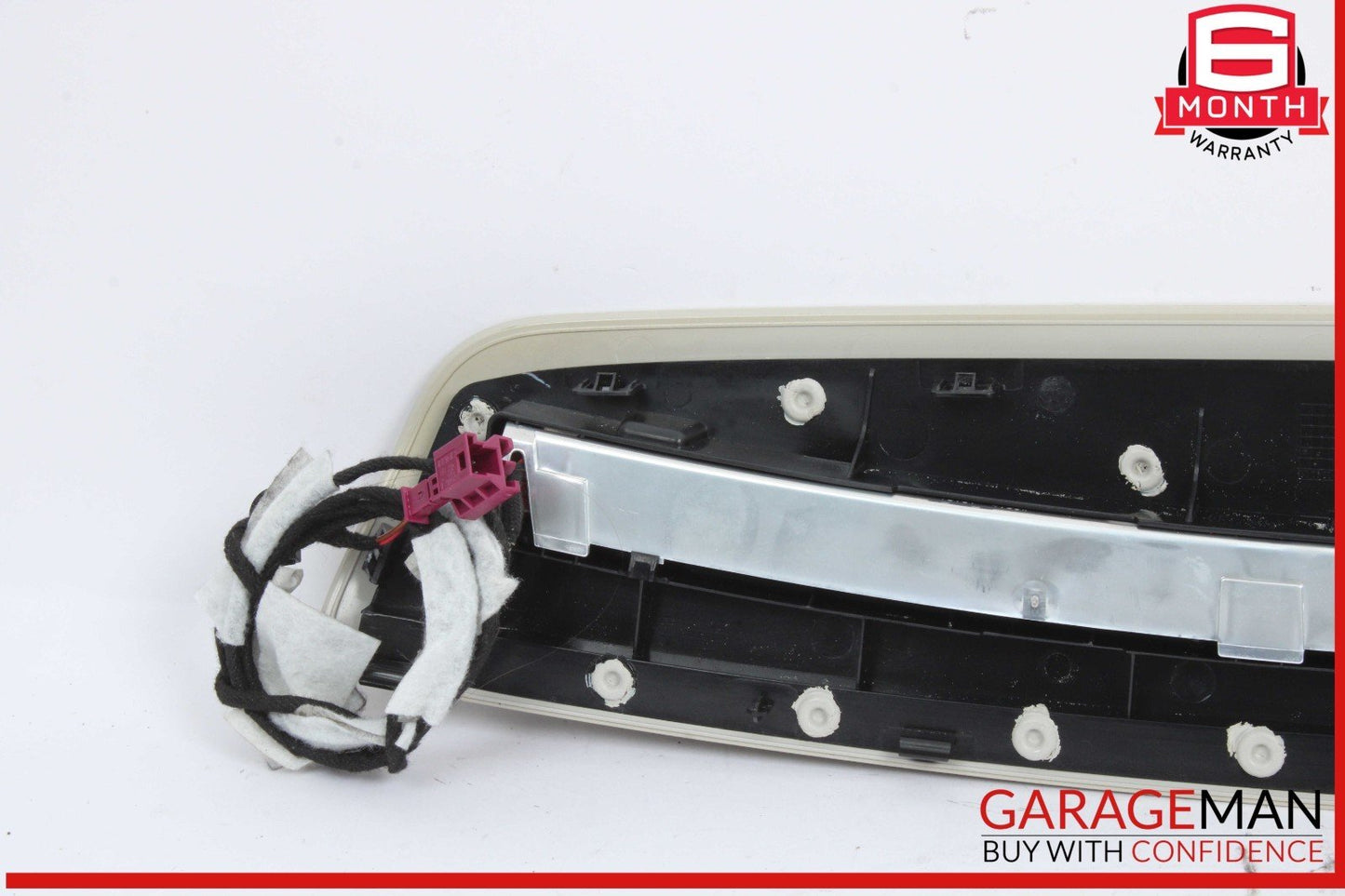 15-20 Mercedes W205 C300 C350e Rear 3rd Third Brake Stop Light w/ Trim OEM