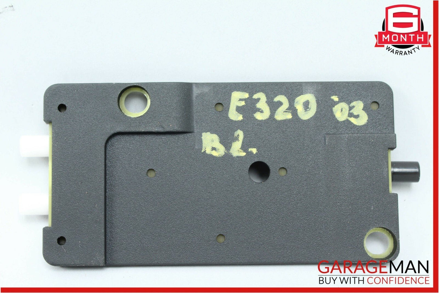 03-09 Mercedes W211 E320 CLS500 CLK350 Antenna Signal Amplifier Booster Module