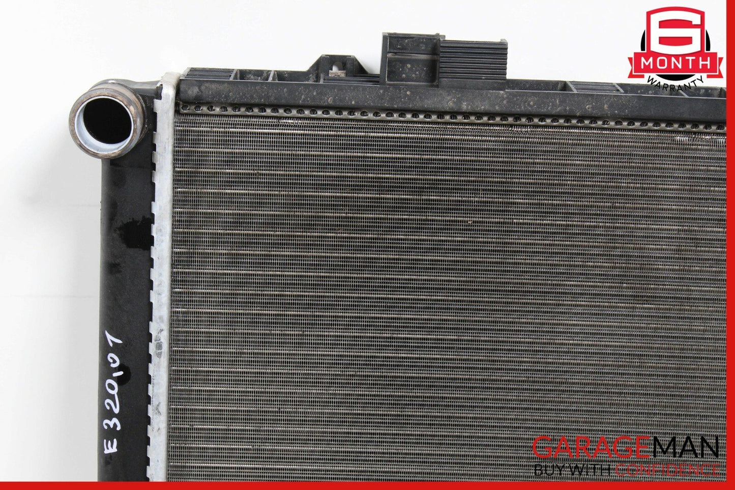 98-02 Mercedes W210 E320 Wagon Engine Motor Cooling Radiator 2105002803
