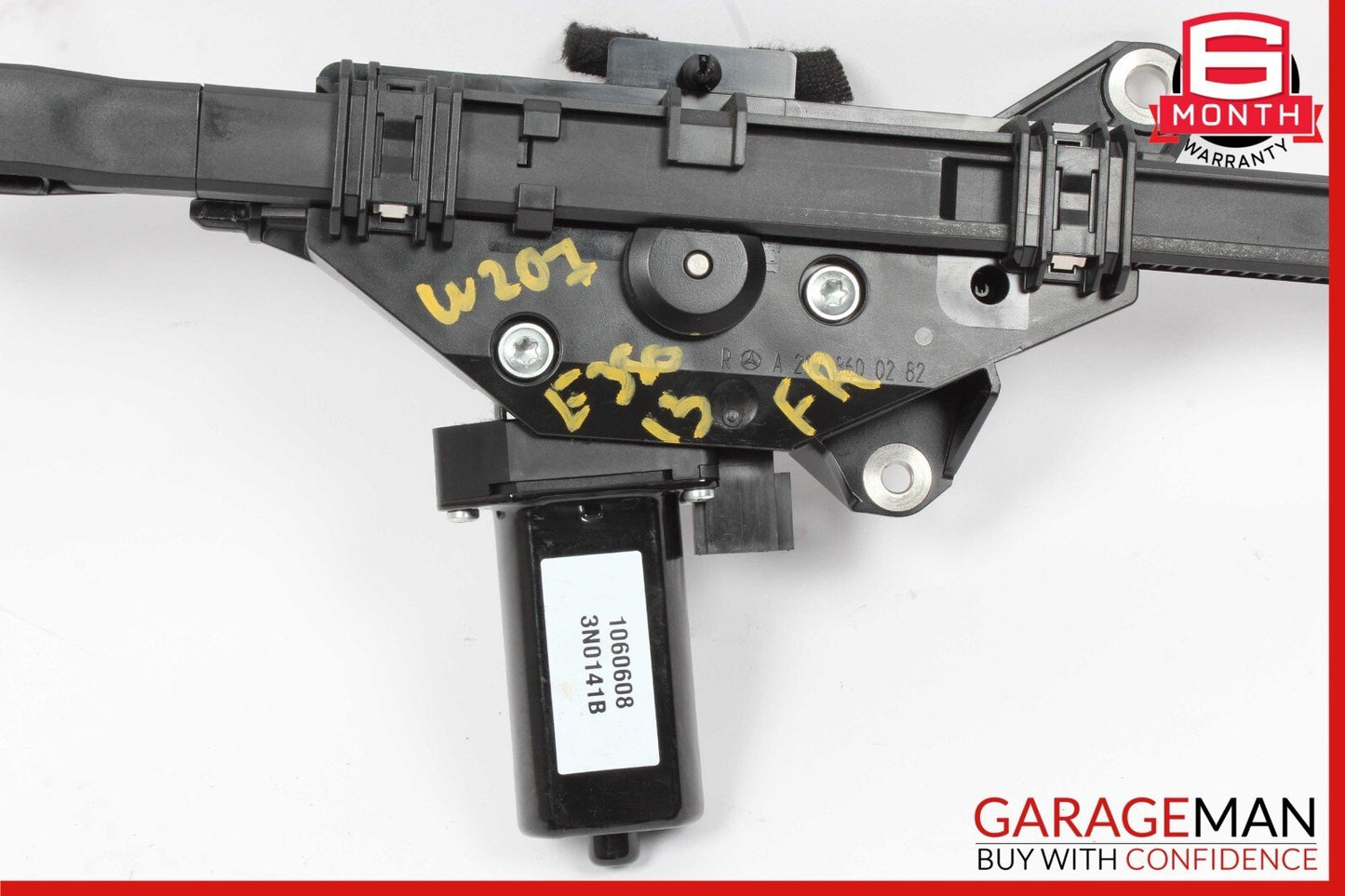10-17 Mercedes W207 E350 E550 Front Right Side Seat Belt Feeder Retractor OEM