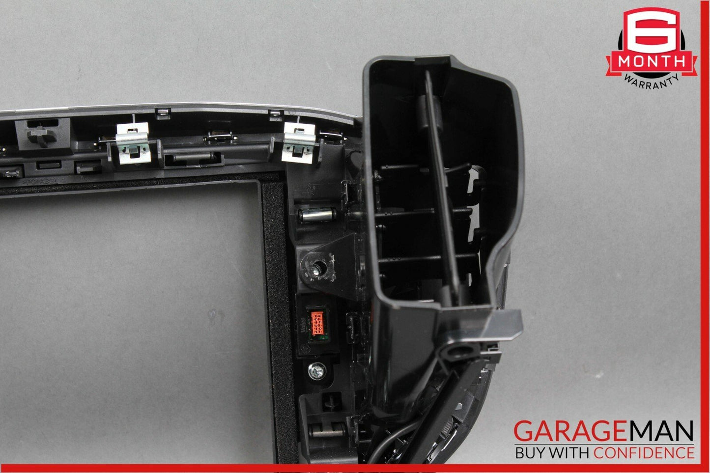 14-17 Maserati Ghibli Center Dash Display Surround A/C Air Vent Trim Assembly