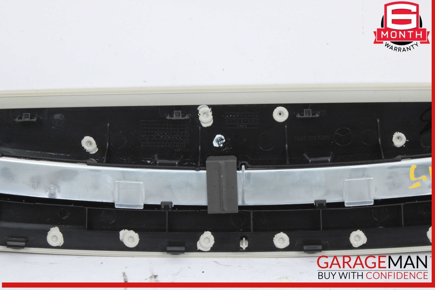 15-20 Mercedes W205 C300 C350e Rear 3rd Third Brake Stop Light w/ Trim OEM