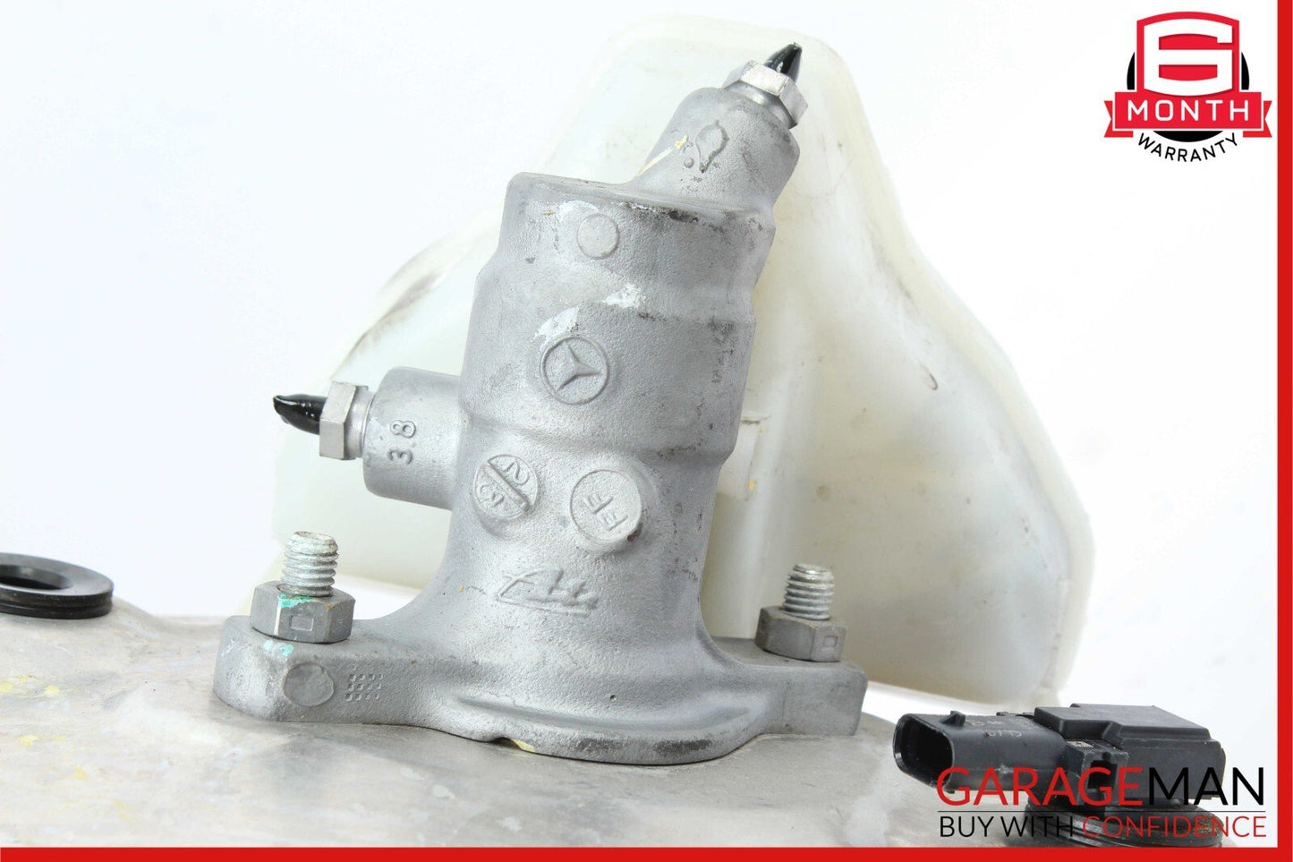 15-18 Mercedes W205 C300 C400 Power Brake Booster Master Cylinder Reservoir OEM