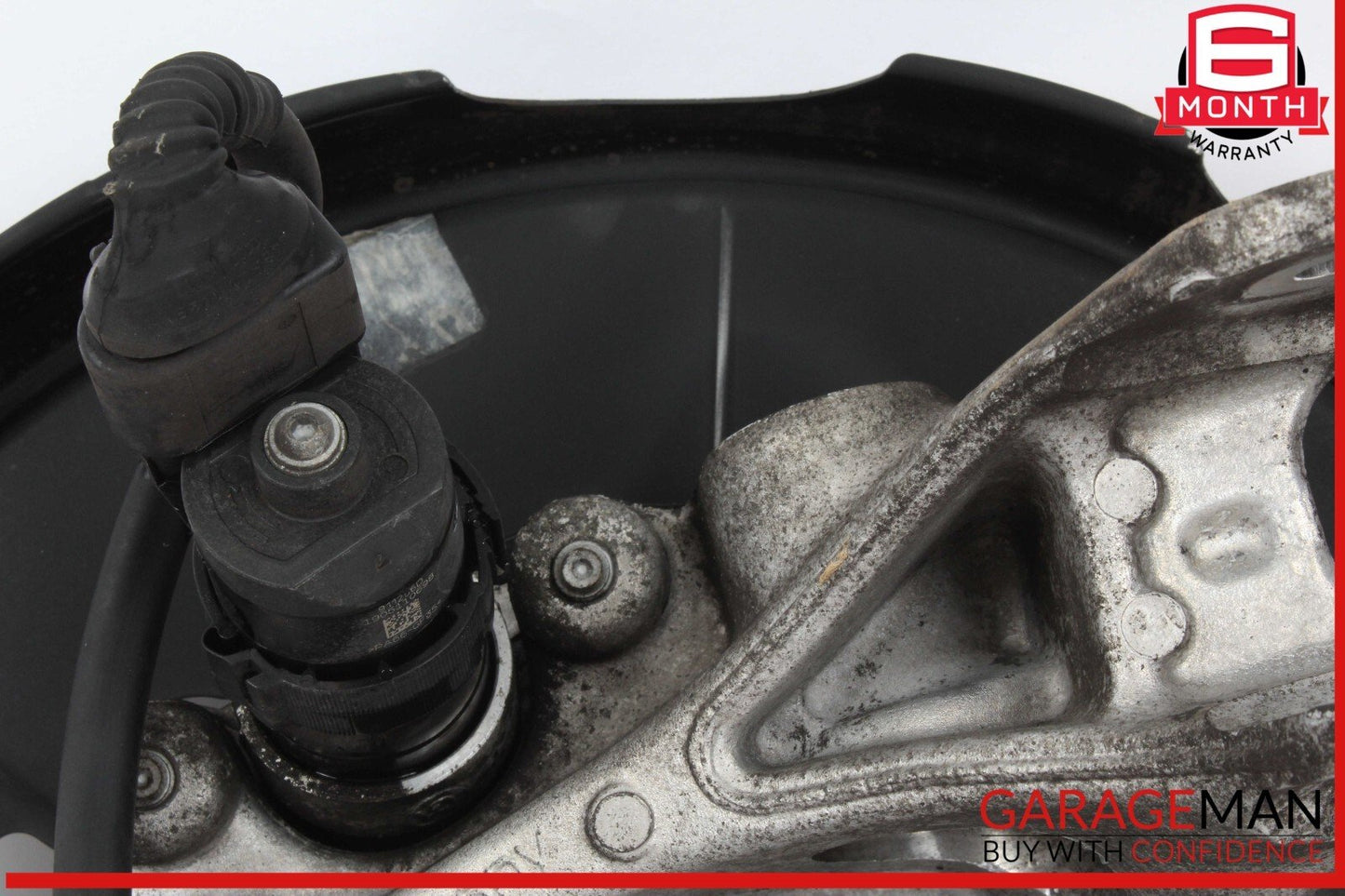 11-14 Porsche Cayenne S 958 Rear Right Passenger Side Knuckle Spindle OEM