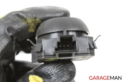 10-16 Mercedes W218 CLS500 CLS550 Front Right Side Seat Lumbar Control Switch