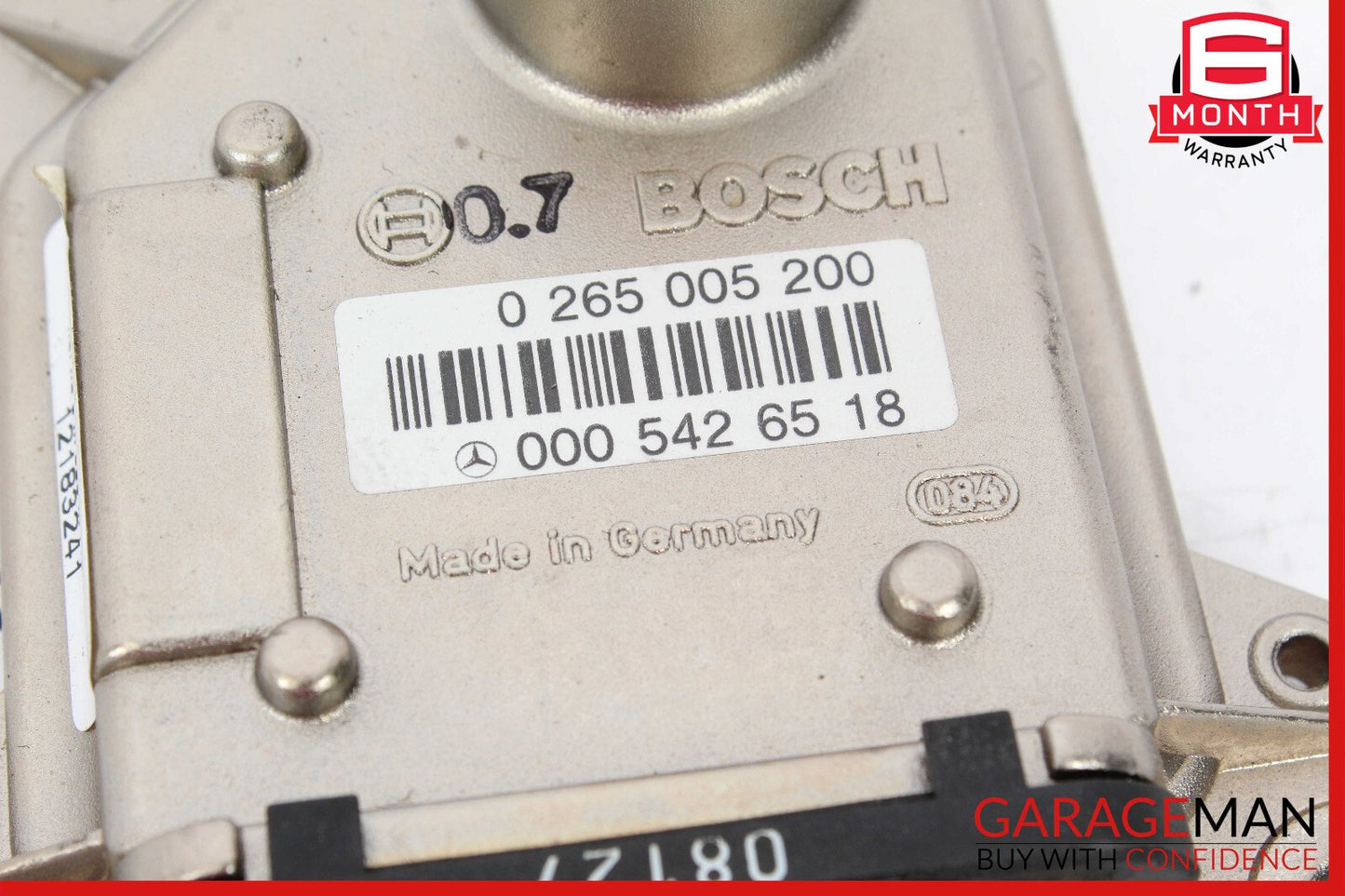96-02 Mercedes W210 E320 S420 CLK430 Yaw Turn Rate Sensor 0005426518 OEM