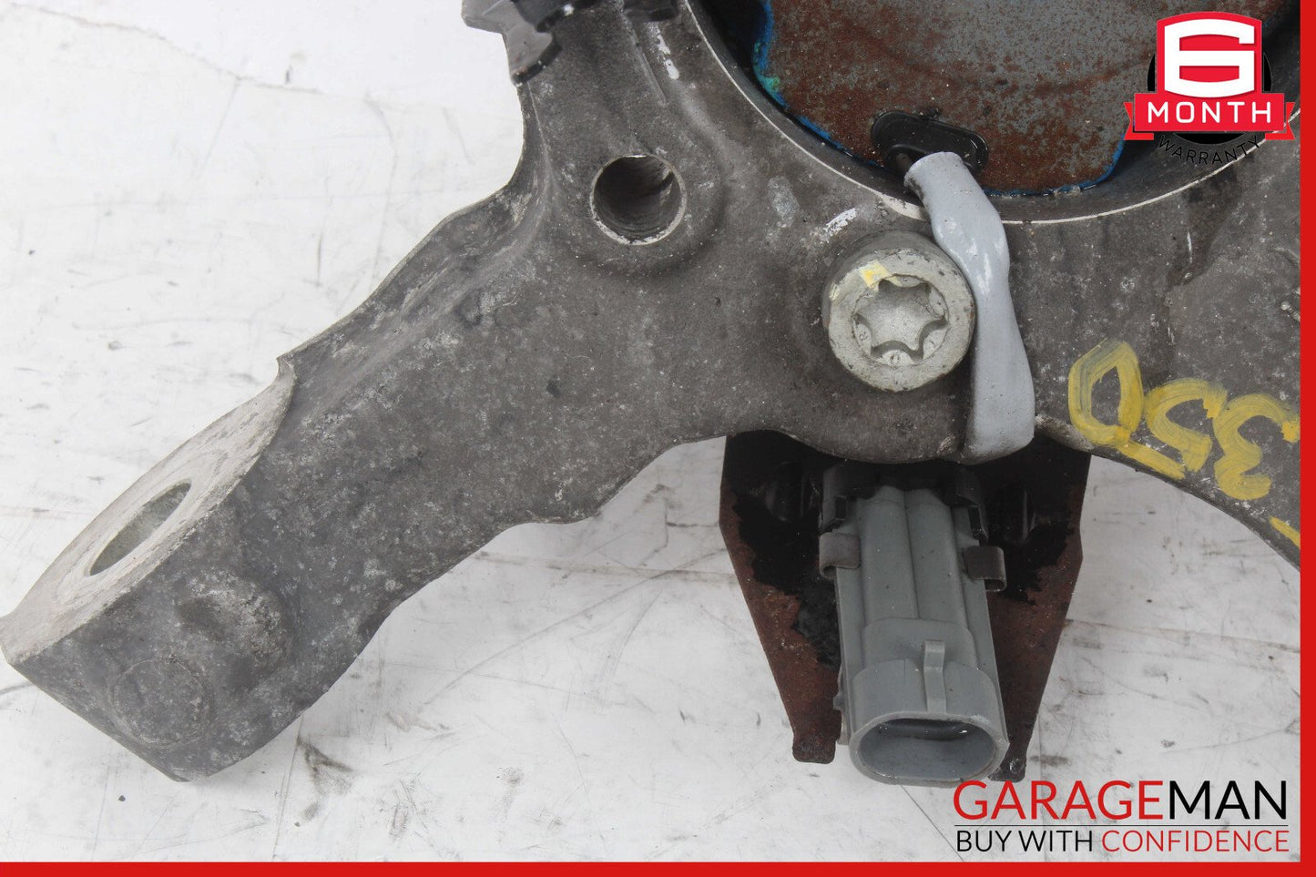 04-13 Cadillac XLR Front Left Driver Side Spindle Knuckle Hub 15280561 OEM