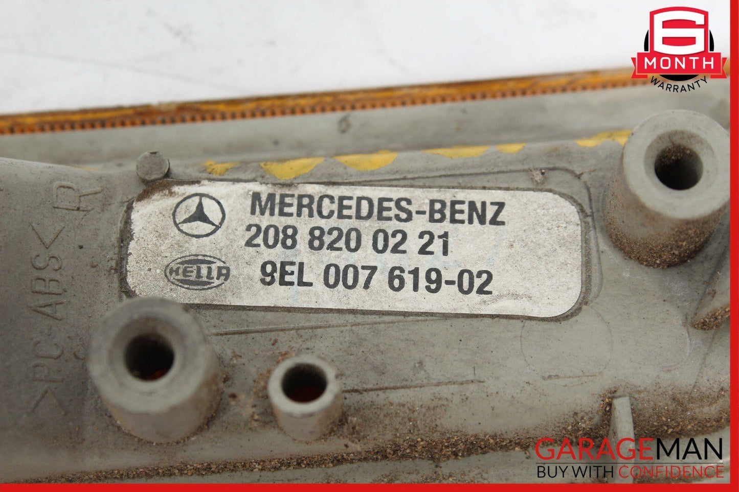 98-03 Mercedes W208 CLK320 CLK55 Front Bumper Turn Signal Light Right 2088200221