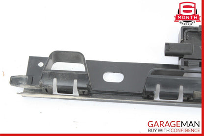 15-23 Porsche Macan S 95 Rear Right Sideskirt Rocker Molding Bracket 95B853538